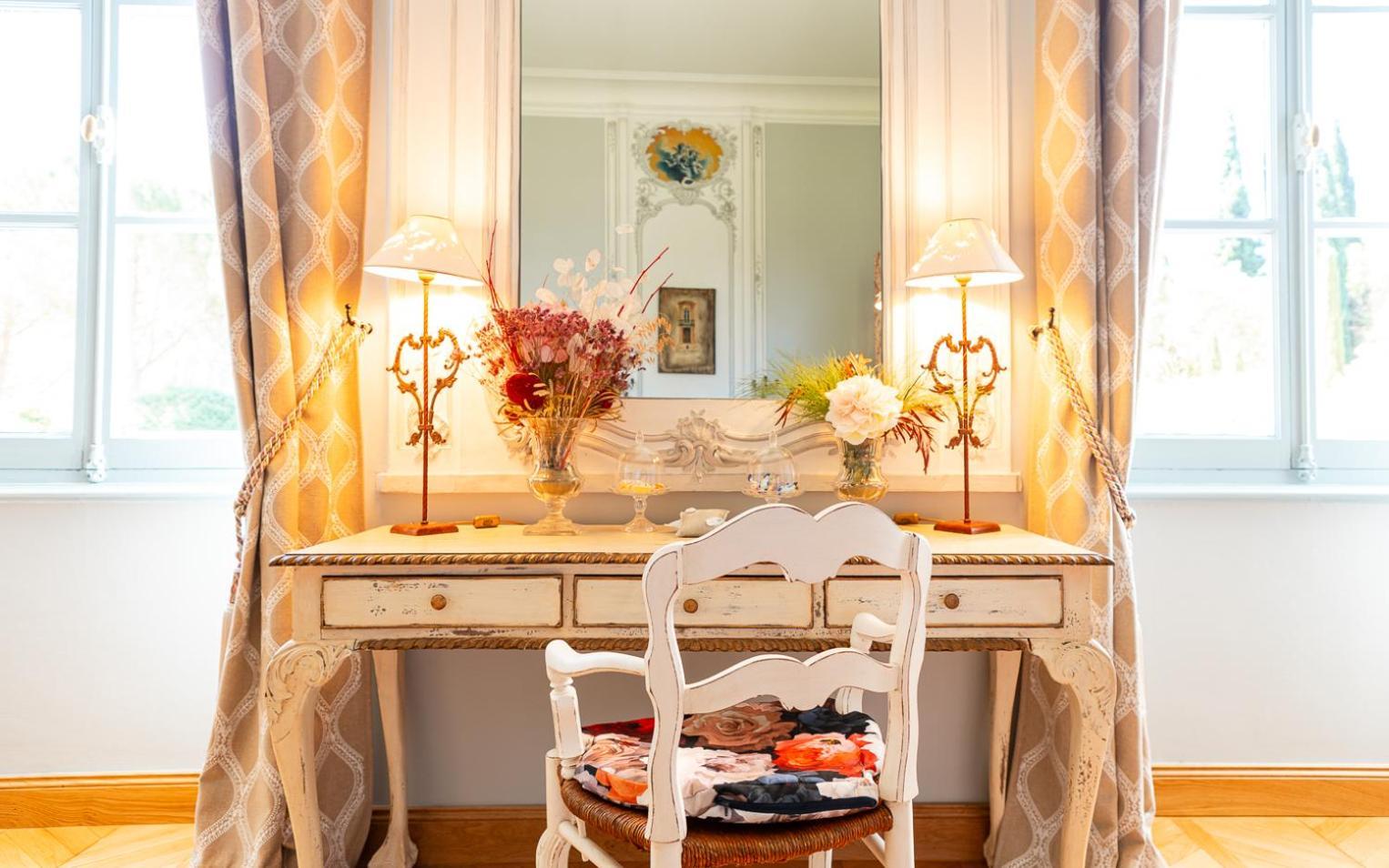 Chateau Talaud Loriol-du-Comtat Room photo