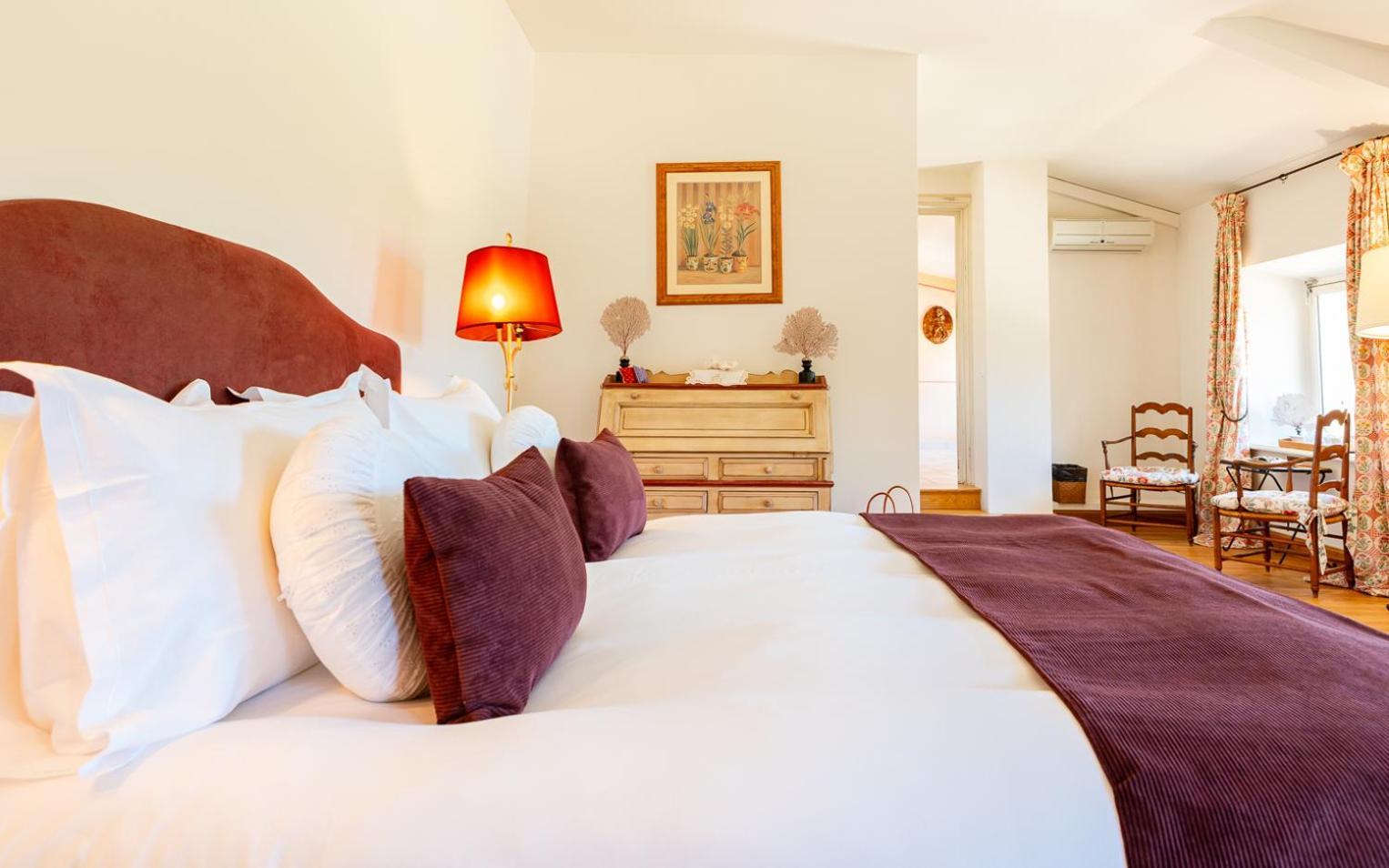 Chateau Talaud Loriol-du-Comtat Room photo